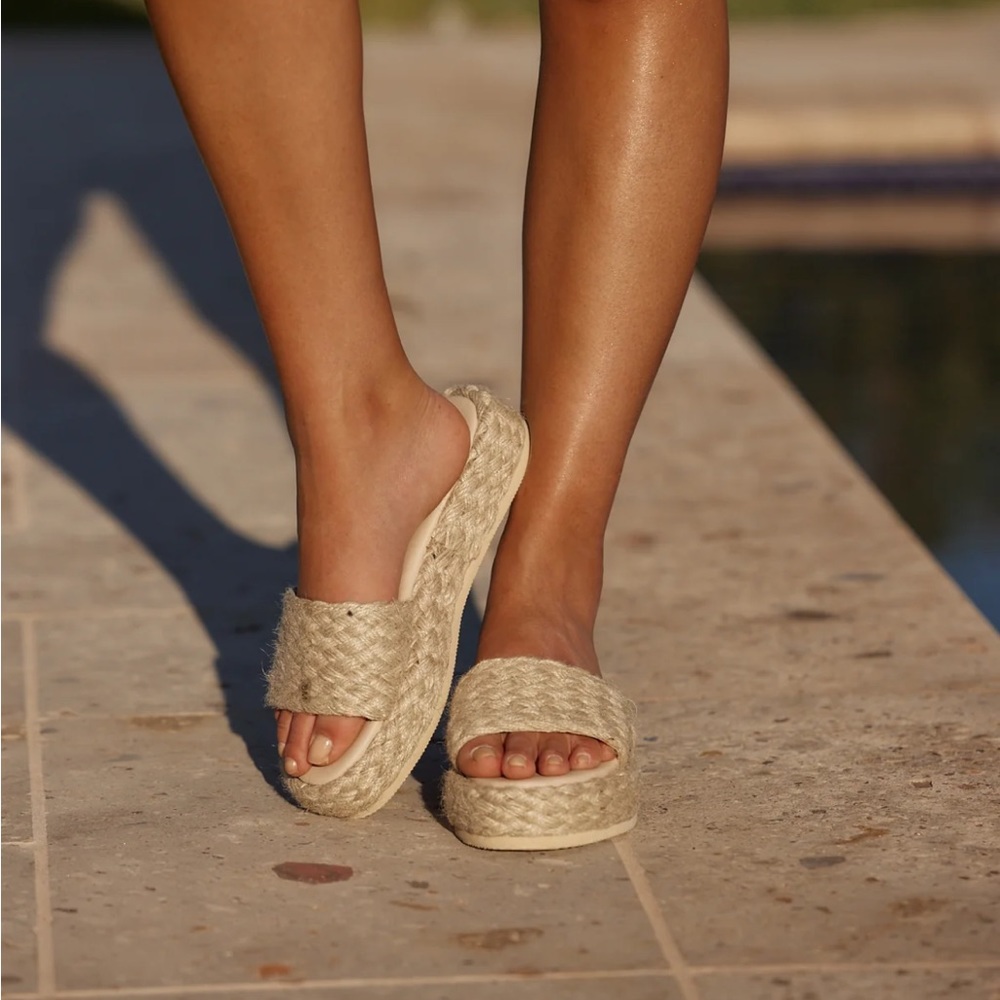 Woven platform sandal